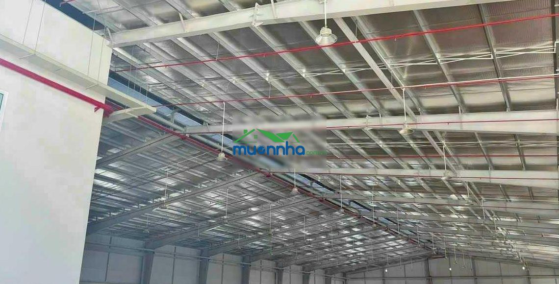 Cho thuê 2100m2 xưởng tân uyên giá: 150 triệu/tháng, pccc tự động xưởng mới giá rẻ