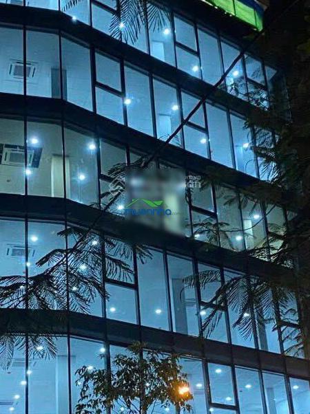 42,9 tỷ - ngay mt nguyễn văn trỗi - 14.5x19m / cn: 225m2 - 5 tầng + tm / thuê 150 triệu / tháng