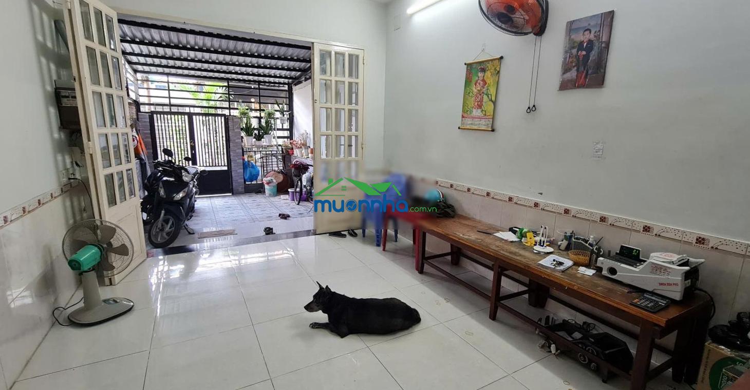 Bán nhà 1 trệt 1 lầu gần chợ phú xuân nhà đẹp, sổ hồng riêng, giá tốt