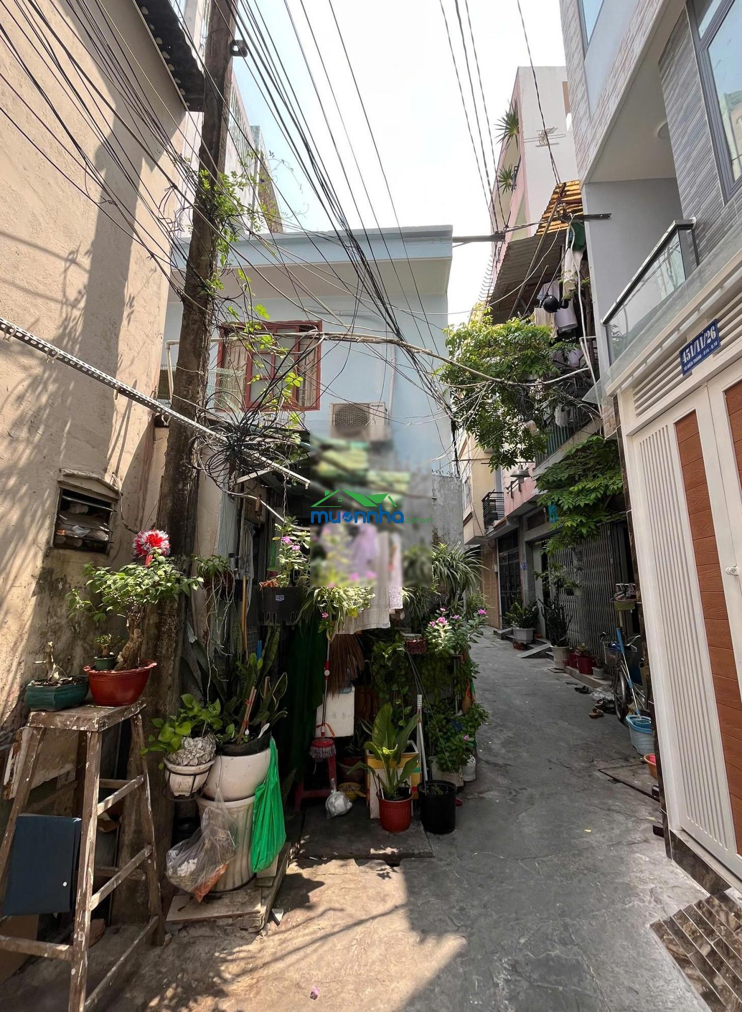 Bán nhà quận 10, tổng diện tích đất 121,8m2. nhà ba mặt tiền, không tường chung, cửa sổ 4 mặt nhà - 2