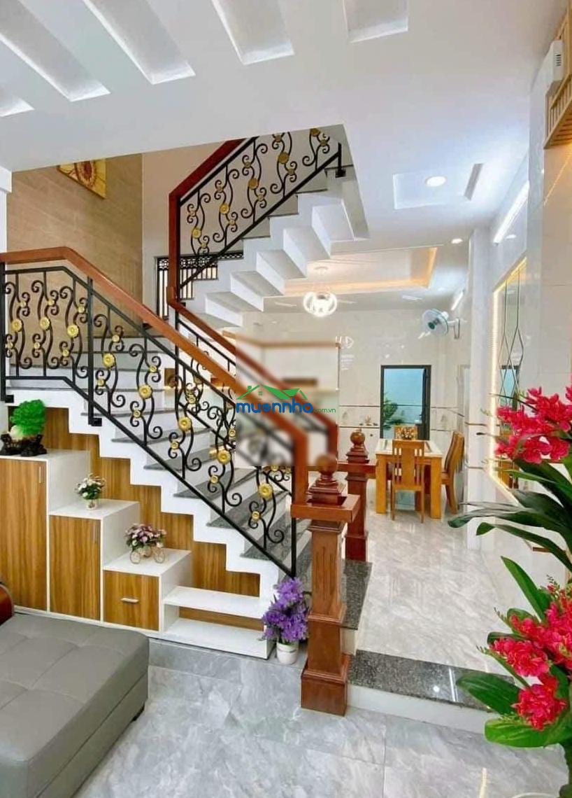 Kẹt tiền bán gấp nhà hxh bình trị đông, 72m2, 4 tầng btct, gần khu tên lửa, aeon mall, hẻm rộng 6m.
