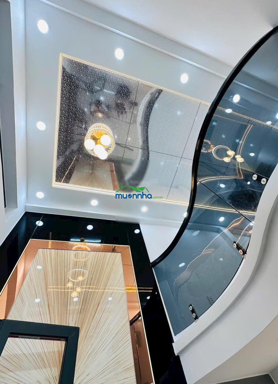 Nhà đẹp 4 tấm bán gấp siêu phẩm q4 kẹt tiền 3pn khu dân cư hẻm 3m sát mt giá 4 tỉ nhĩnh giáp q1 - 3