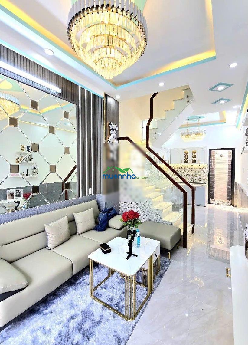 Nhà đẹp, lô nhì - 3 lầu, full nội thất - xe hơi đậu trước nhà - 4