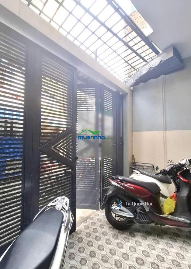 Quận 3 - cmt8 - 85m2 - 14 tỷ - 4 tầng - hxh thông - nở hậu 8m