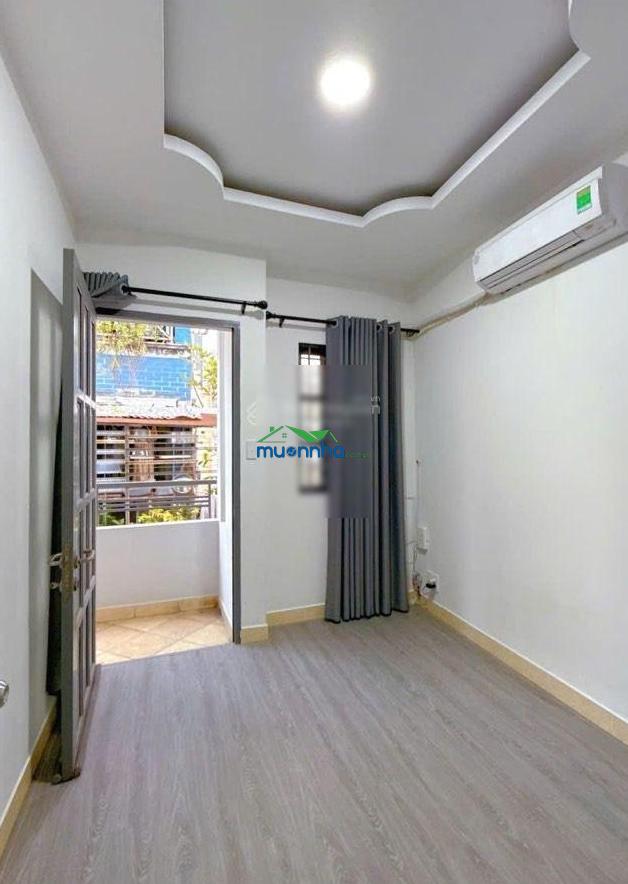 Bán nhà ngay sát mặt đường huỳnh văn bánh - 4pn -4wc . phú nhuận - 3