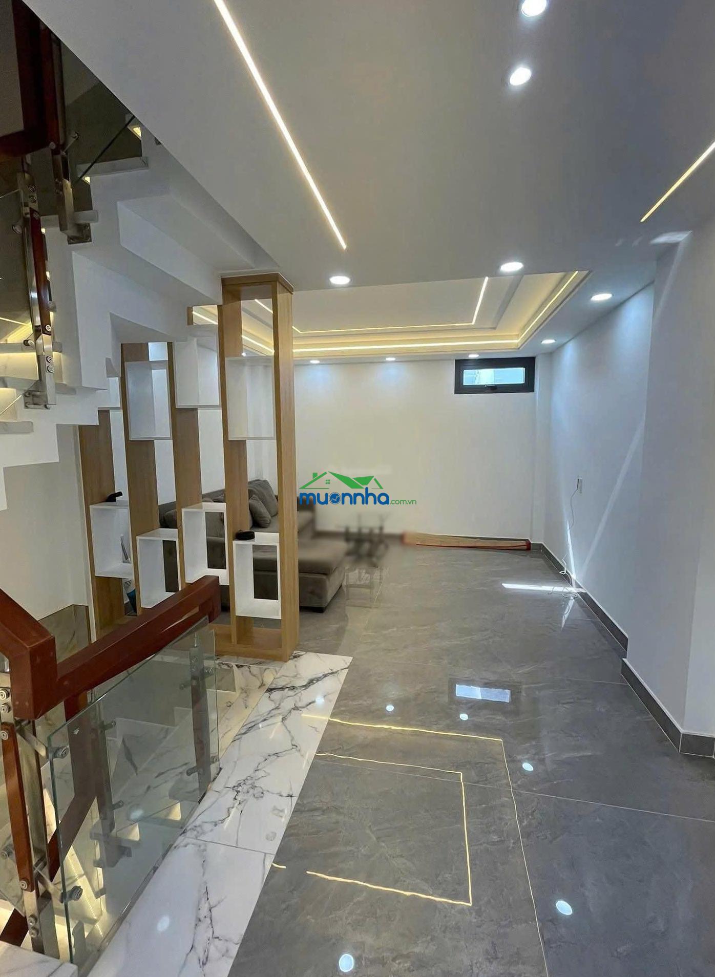 Cô vân đi mỹ ở cần bán nhà nguyễn thái bình q1, gần chợ dân sinh. 3tỷ880 dt 69m2 đang cho thuê 22tr - 2