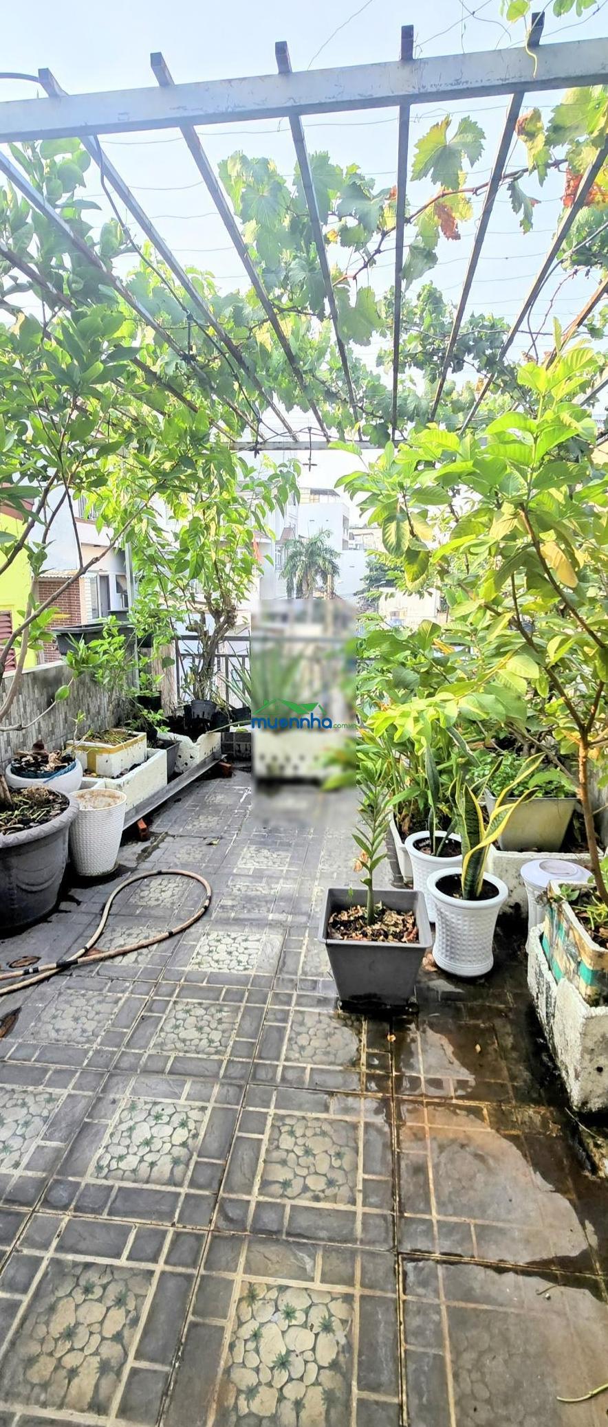 Nhà bán đ. khuông việt - giáp q. tân bình - 1 sẹc - xe hơi đỗ cửa - 82 m2 - 6,x tỷ - 2