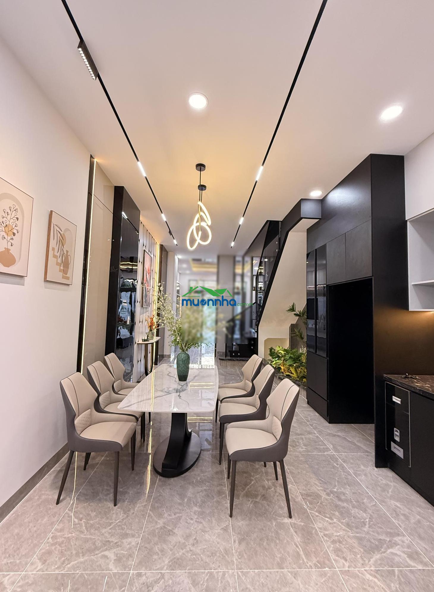 Nhà đẹp diện tích rộng full nội thất cao cấp - hẻm xe hơi thông sát bên hà huy giáp quận 12 - 2