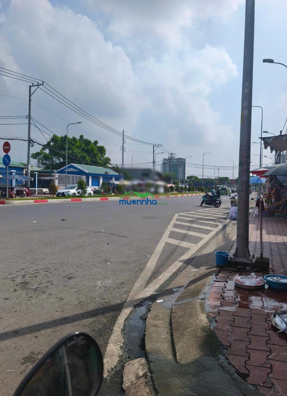 Nhà 1lầu đ.hưng nhơn (gần chợ bờ ngựa) xã tân kiên, bc. sổ riêng, vay ngân hàng được. cho thuê 7tr