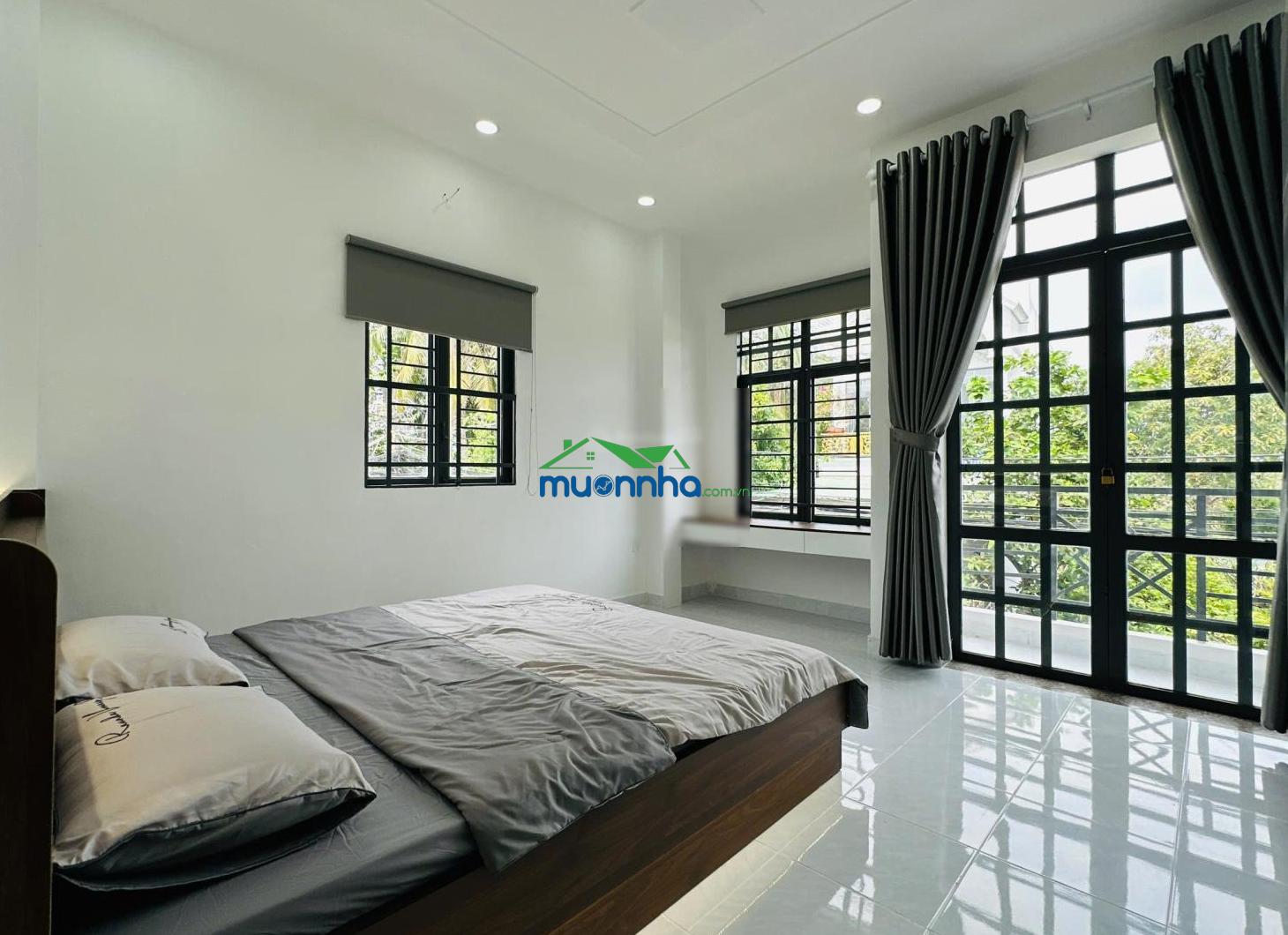 Giảm tới 250tr! nhà shr 2 mặt đường oto 2 tầng sáng thoáng cách mặt tiền hà huy giáp 300m, ở & kd - 2