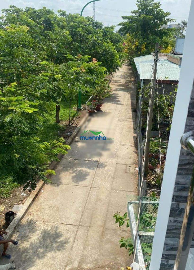 Nhà 2 tầng kdc nguyễn bình 3.2x11m, view bờ kè thoáng mát, giá 1,8 tỷ - 2pn, 3wc