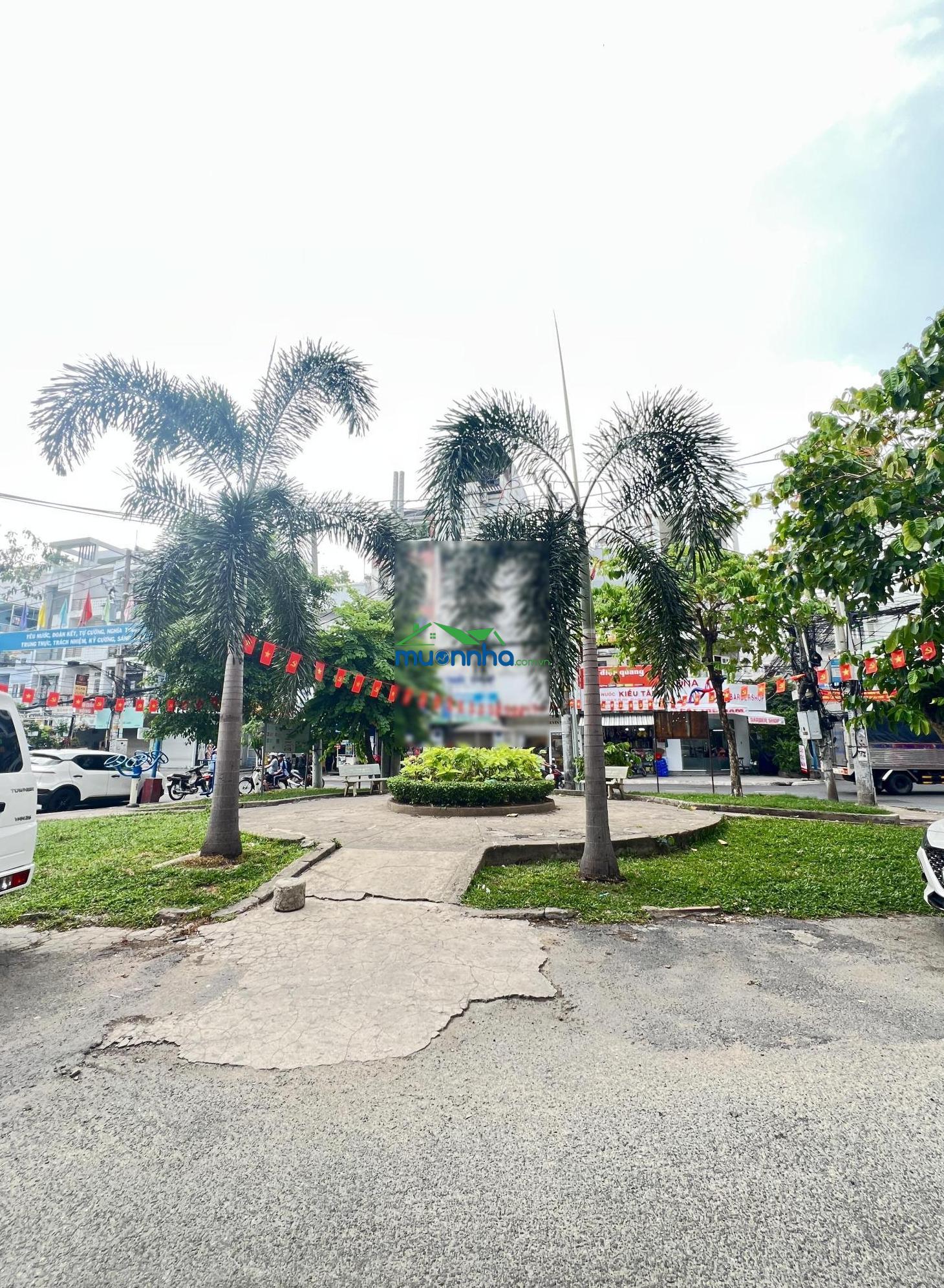 Giảm 500 triệu bán gấp nhà hxh thông - không gian yên tĩnh - 4x16,4m, vuông vức, 4 tầng mới - 3