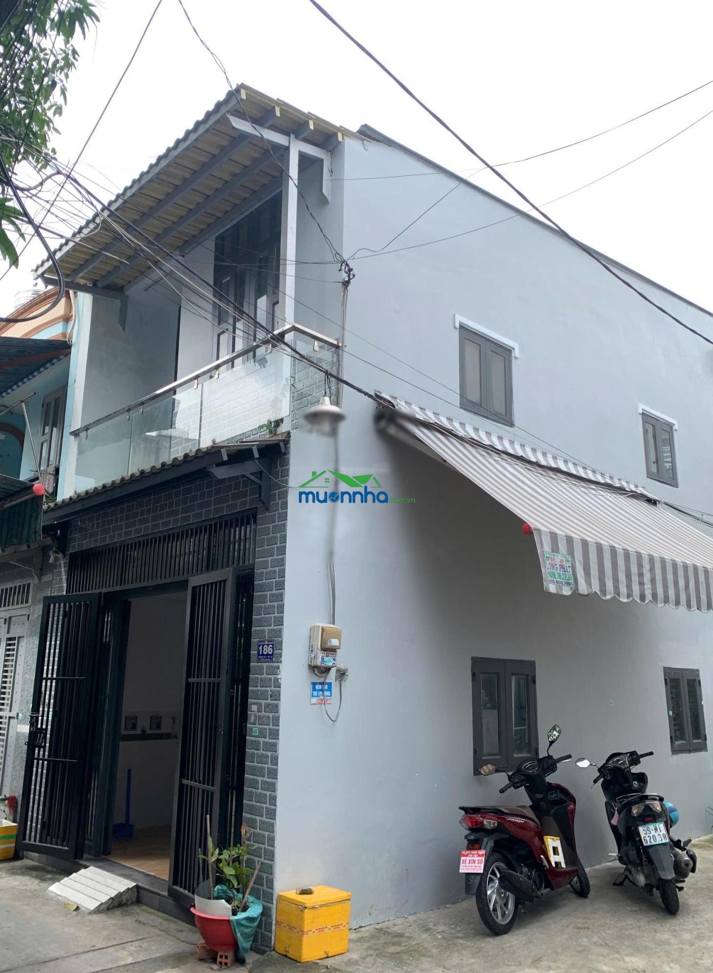 Bán góc 2 mt n 4x8m, 2 tầng - 2wc - 2pn - bếp, giá: 2,8tỷ 186 đường số 1, p. bình hưng hoà - 4