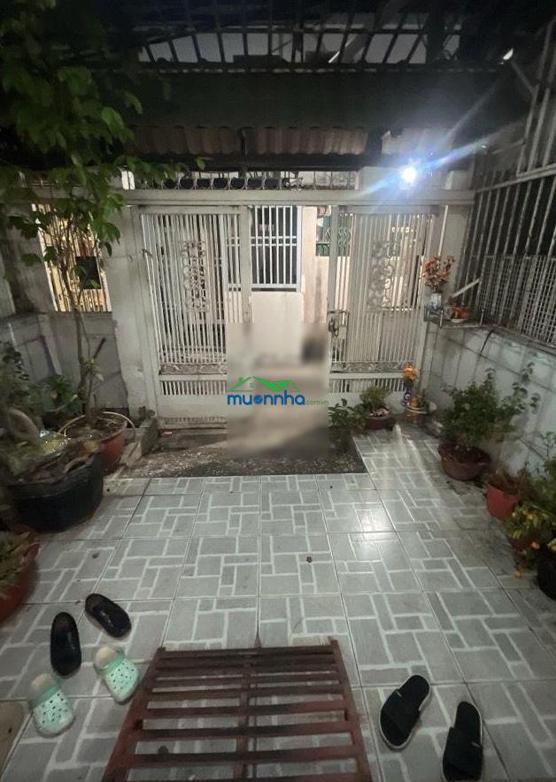 Mua đất tặng nhà nguyễn thị thập. dt: 76m2. 3 phòng ngủ. sổ hồng. cách mặt tiền 8m. giá chỉ 4.6 tỷ
