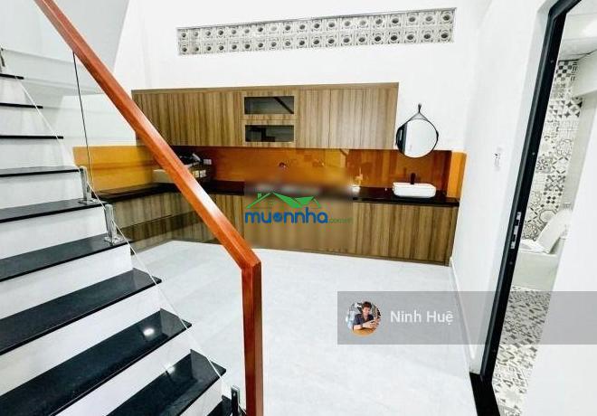 Cmt8 - quận 10 - 95m2 sử dụng - 4 tầng nhà mới - giá 8.9 tỷ