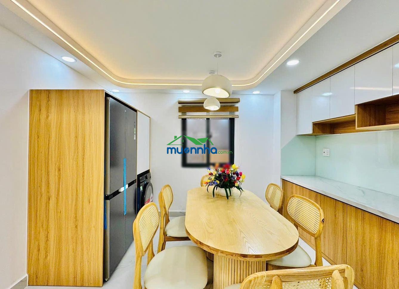 -Vị trí nhà sau lưng mt vũ tùng, hẻm ba gác, giảm còn 6ti7 ngay chợ bà chiểu đi bộ 5p qua q1 - 2