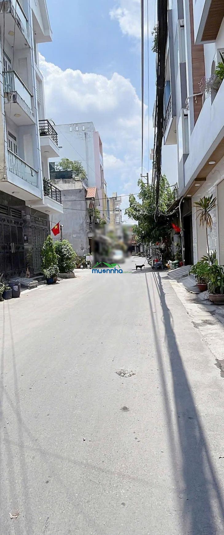 Nhà đẹp 5 phòng ngủ, hẻm 6m đúc 5 tấm, nội thất đẹp, khu cao tầng đường mã lò, bhh a, bình tân