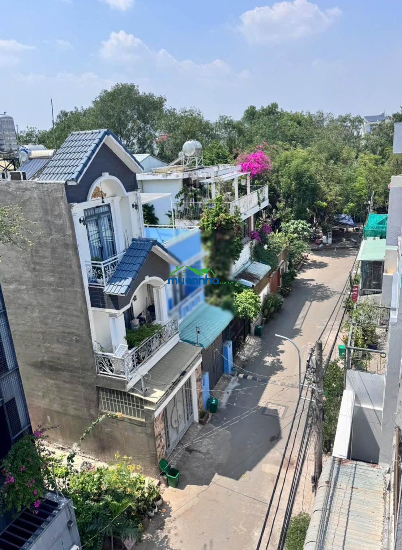 Bán nhà 3 tầng hẻm oto - gần chợ long trường - 2