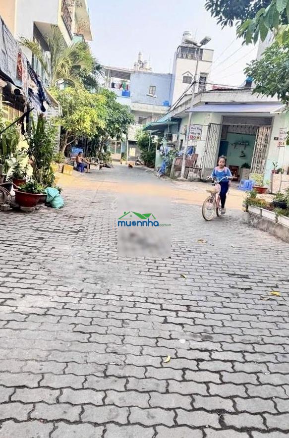 Nhà đẹp 3 tầng - 3 pn - giá tốt chỉ hơn 3 tỷ xíu ngay bình long giáp tân phú - 2