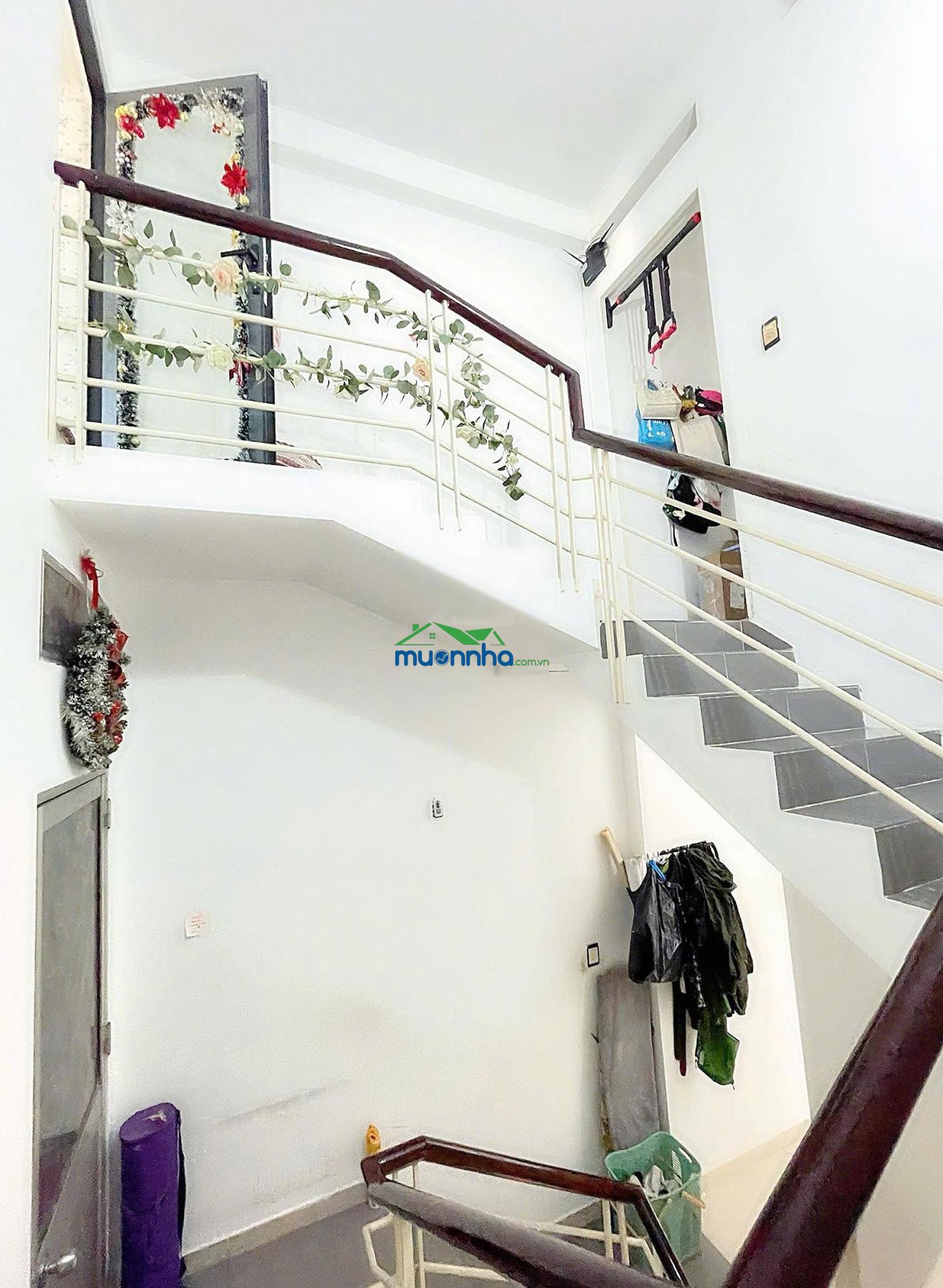 Bán gấp nhà đẹp hẻm 2 sẹc cách mạng tháng 8, tân bình 6,2 tỷ - 4