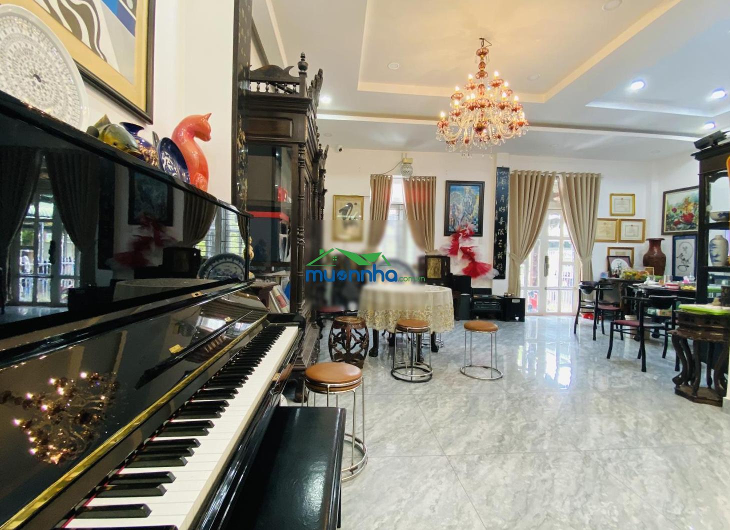 - Bán nhà siêu đẹp đs8 linh xuân-4 tầng- 183m2- nhỉnh 15tỷ