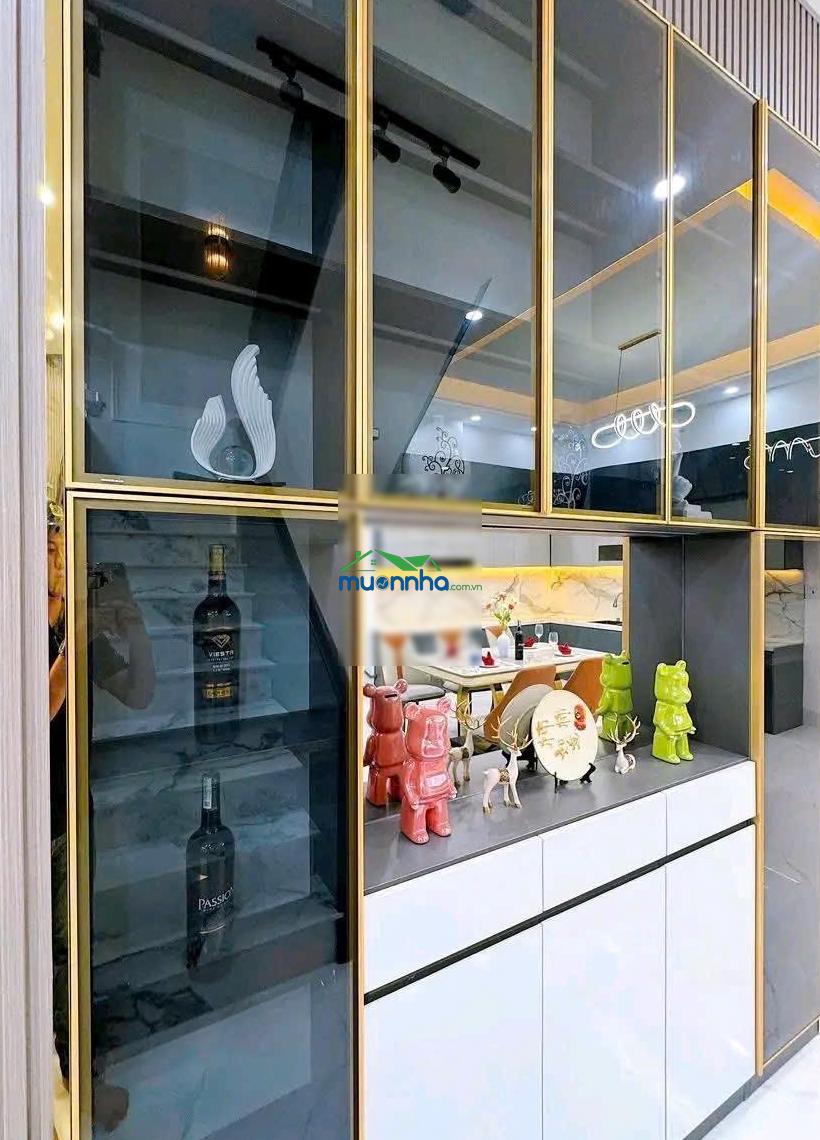 Giảm 200 triệu bán nhanh căn nhà đường bến vân đồn - quận 4 - giá: 6,8tỷ/80m2 - cho thuê 24tr/tháng