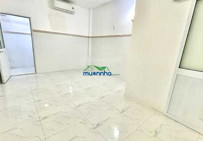 Tân bình - lý thường kiệt - chỉ 3.2 tỷ - hẻm xe hơi - 2 tầng - đi bộ ra chợ chỉ 1 phút