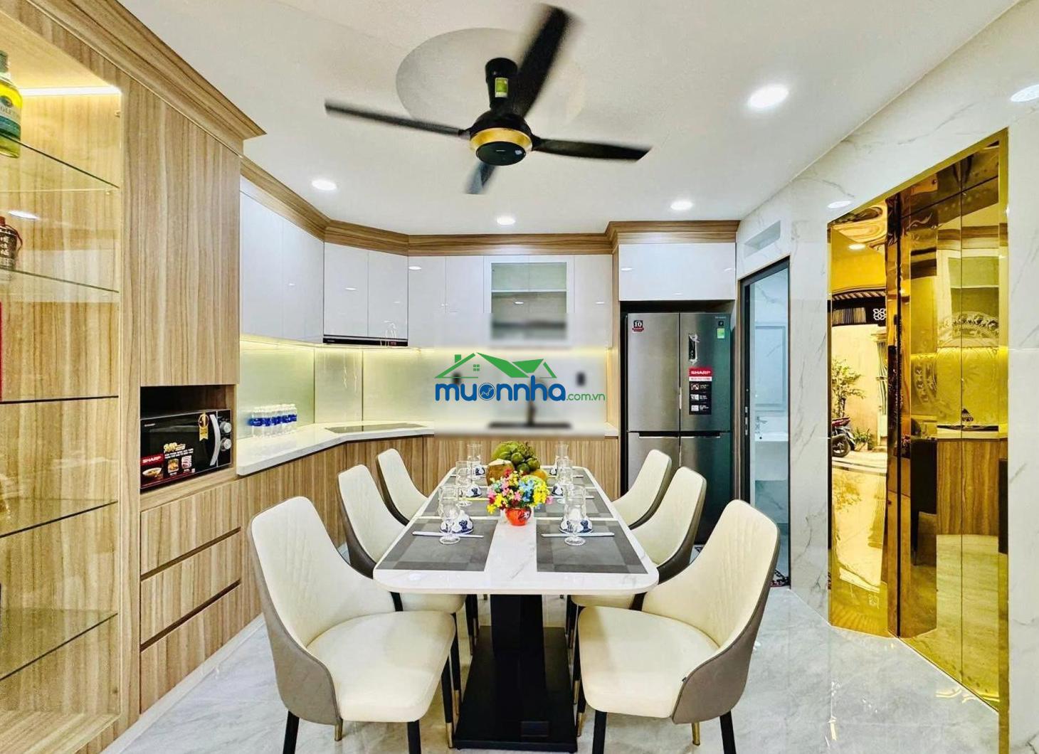 Căn nhà siêu phẩm giá 2 ty900tr nằm khúc cao đức lân, q2 dt 70m2, hẻm xe hơi 6m, hđ thuê 19tr. shr - 4