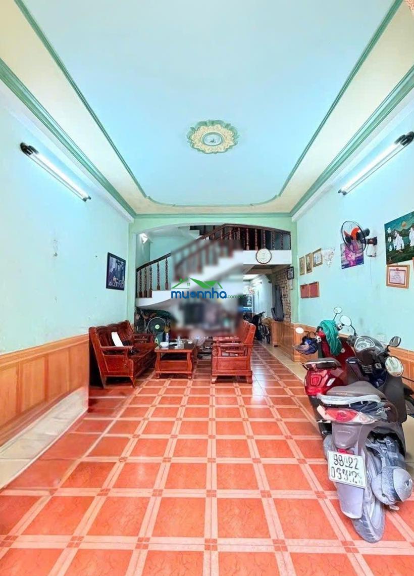 Nhà 3 tầng đúc, 4 pn, gần trường chinh,phan huy ích, sân bay nhà gat3. dt:4.4x16(70m ) giá 6.4 tỷ