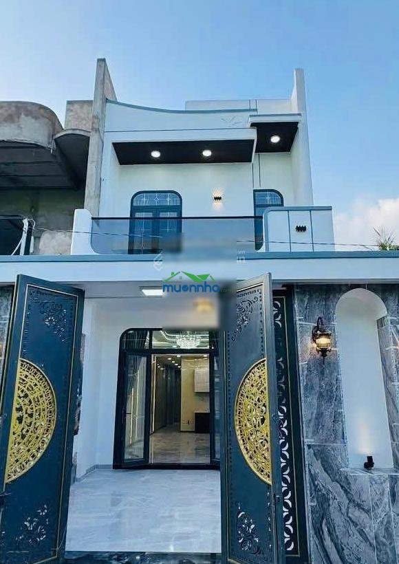 Anh chín bán nhà mới xây full nội thất gần chợ đầu mối hóc môn