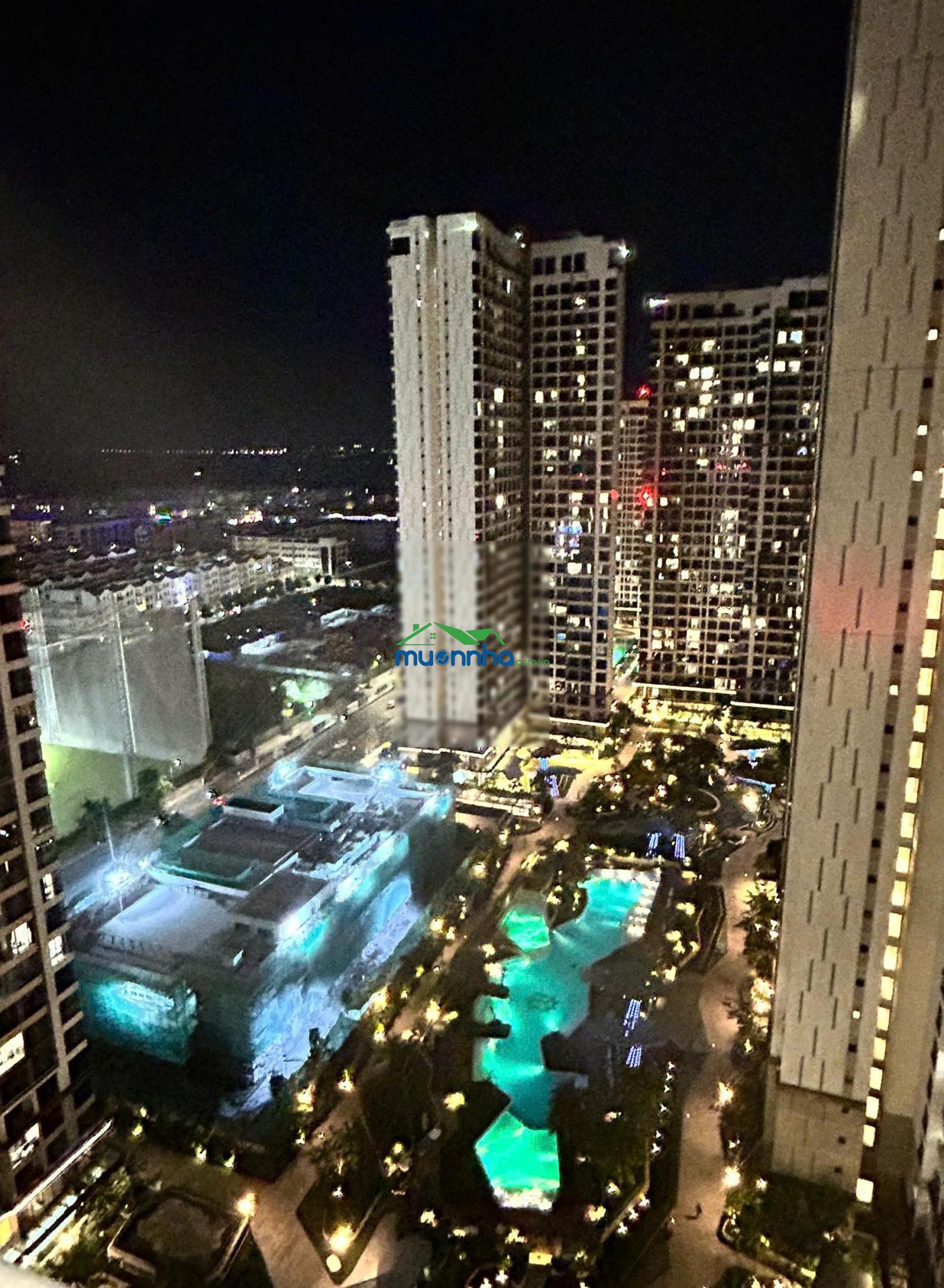 Masteri tòa a căn góc 75m2 view trực diện hồ bơi ,chỉ 5,2 tỷ all in. lh 0941 556 ***