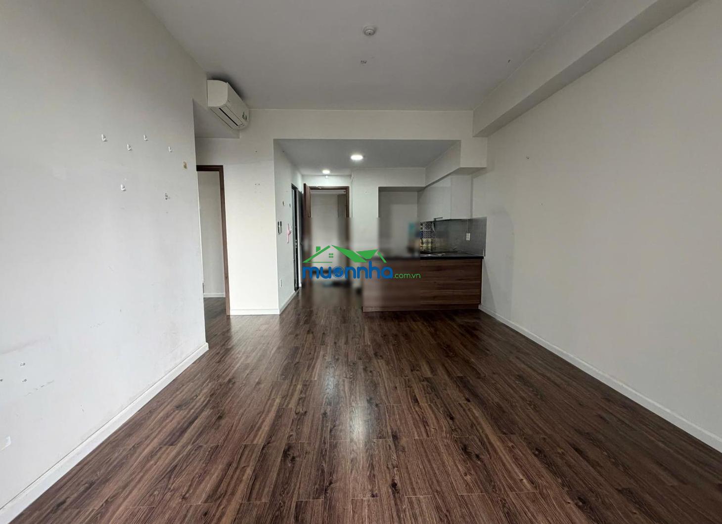 Cho thuê 2 pn,2wc ban công can goc có máy lạnh, máy nước nóng