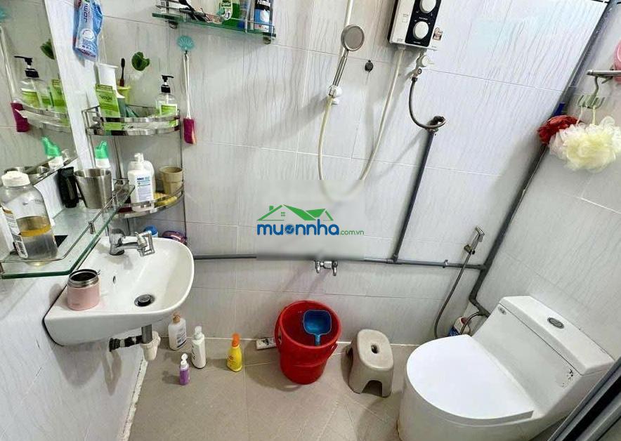 Bán nhà ngang 6m gần mặt tiền nguyễn trãi, quận 5. dt: 6x14m - 2 tầng - giá nhỉnh 7 tỷ - 4