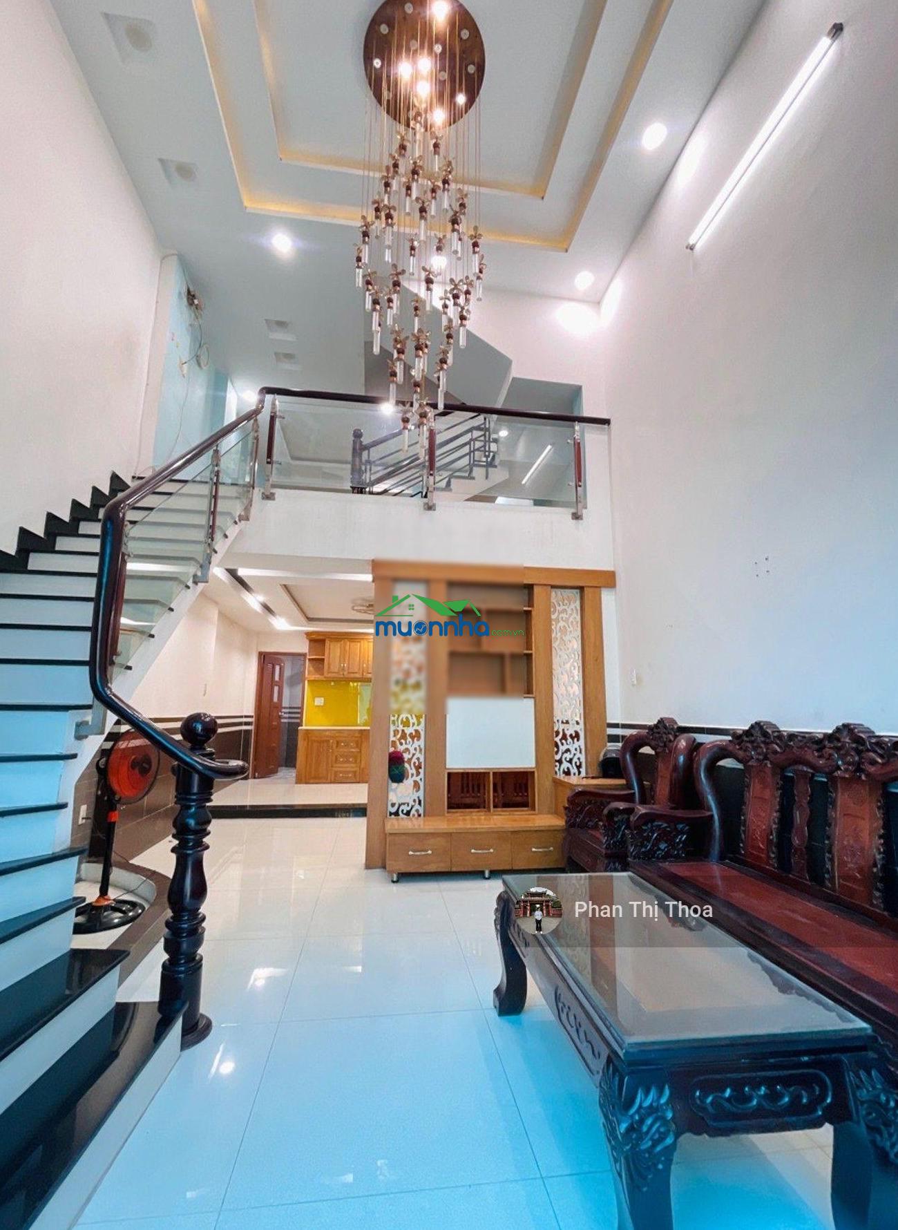 Nội thất gỗ cao cấp - 60m2, 4 tầng, ngang 4,6m, sân để xe - dương quảng hàm cạnh vincom - chỉ 7,2ty - 3