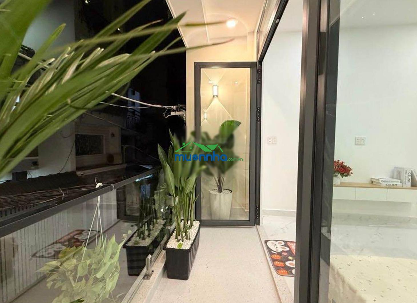 Giảm 300tr - hẻm oto gần 5m. nhà đẹp ở ngay (4 x 12.8) nở hậu 5m đường thích quảng đức