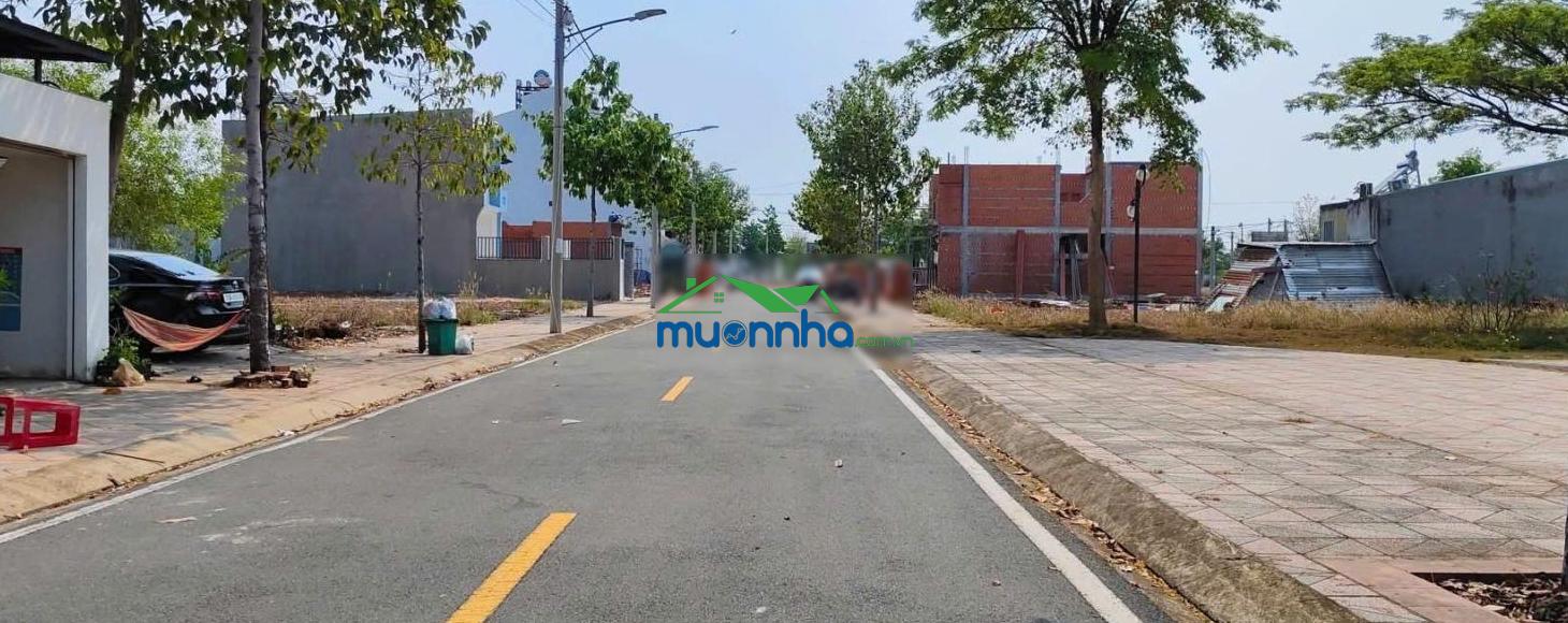 Bán gấp lô đất ngay khu công nghiệp vsip - tân bình 990 triệu sổ sẵn. kinh doanh buôn bán được liền