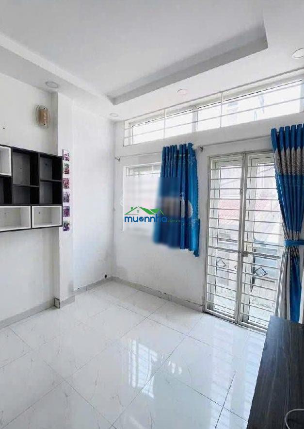 Nhà 3 tầng 4pn - cách mt chợ bùi văn ba 20m - hxh cách nhà 2 căn - shr - chỉ 4.86 tỷ - 2