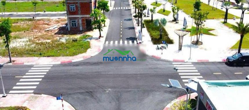 Suất nội bộ chủ đầu tư - 1 tỷ 100 triệu. gần cổng chính, trường học, trung tâm y tế hiện hữu sẵn