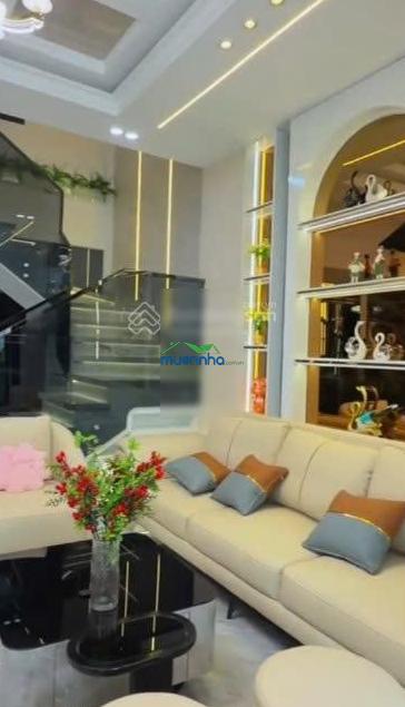 Bán nhà đẹp, chính chủ 70m2, giá 4 tỷ 780, đường lê văn việt - q9, sổ riêng sang tên ngay - 2