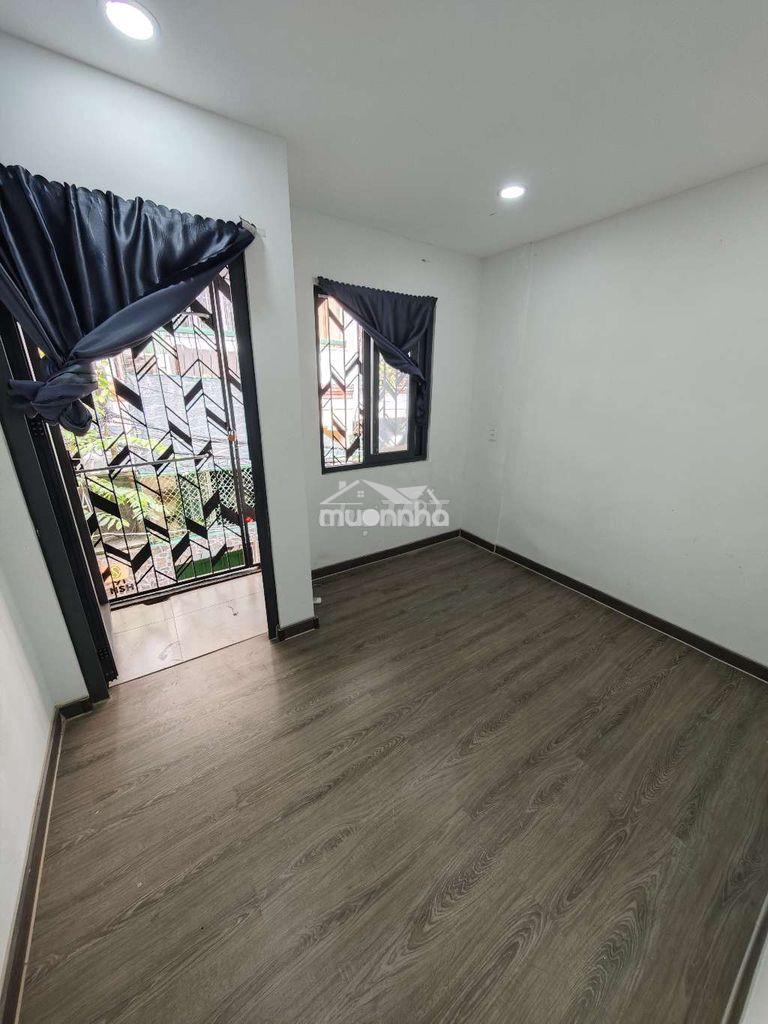 Nhà mặt tiền hẻm - sau này phóng đường to - đường thông.