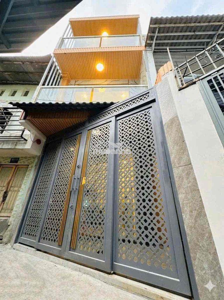 Q4-sát hẻm xe hơi-1 trục thẳng tới nhà-hoàn công 3 tầng-hỗ trợ vay