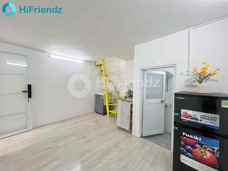 Duplex gác cao 35m2 ngay lê văn lương siêu ngon