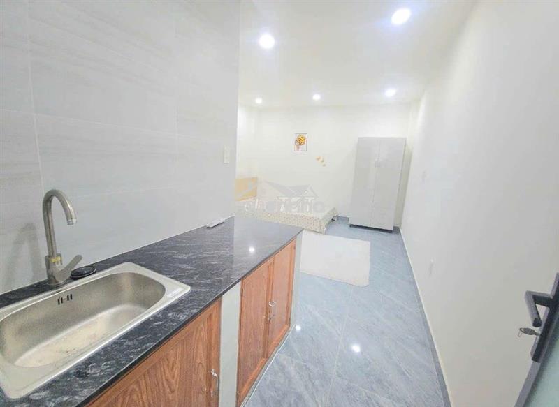 Có hợp tác toilet riêng ban công cửa sổ máy lạnh inverter 3tr9