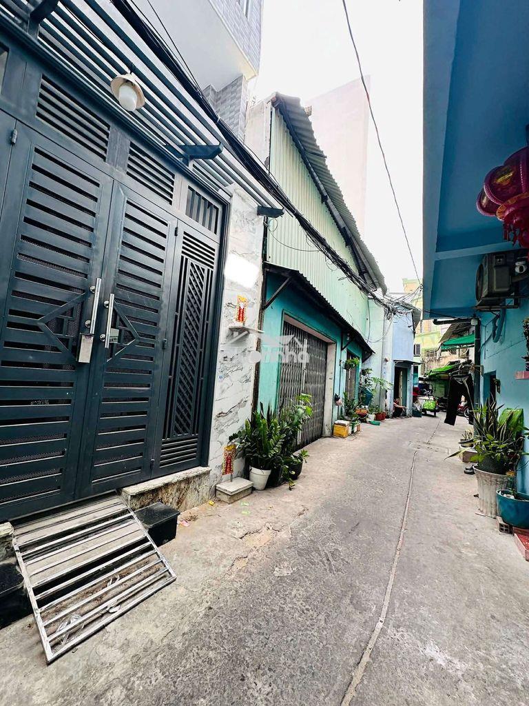 Âu cơ, p.9, tân bình giáp q.11, dt: 40m2, 5 tầng, 6 phòng, giá 6 tỷ 95