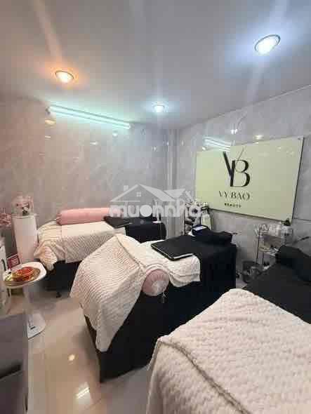 Cho thuê nhà hxh huỳnh văn bánh phường 13 quận phú nhuận . 5pn, 3wc