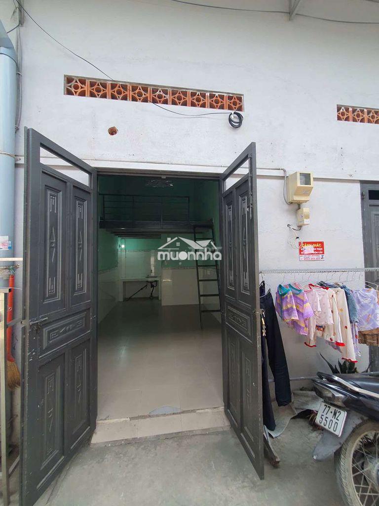 Nhà trọ điện nước riêng 3x6 1lửng 1pn 1wc 