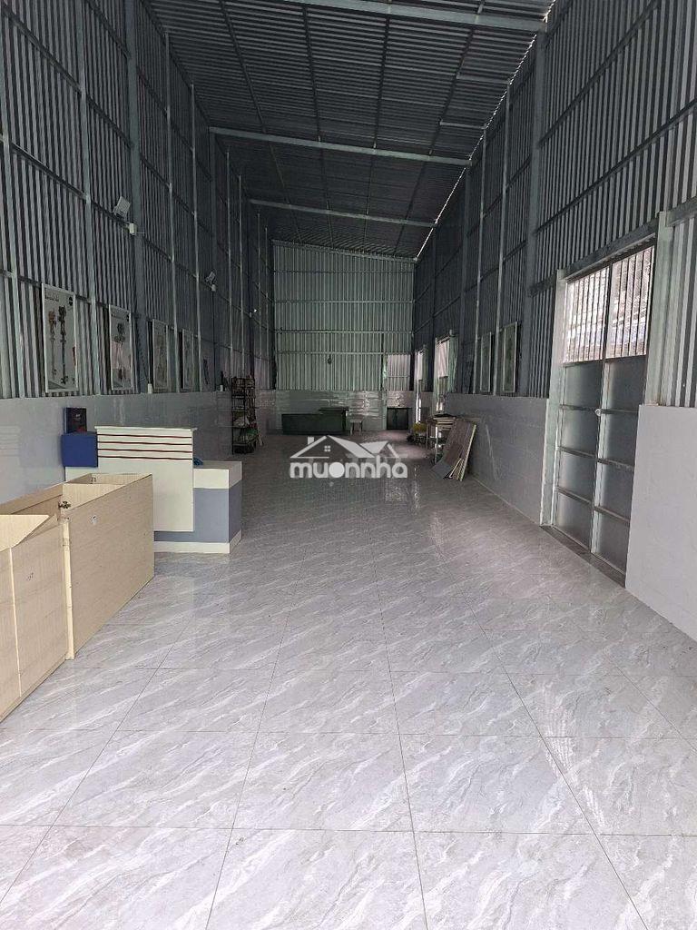 Kho xưởng gạch men thạnh lộc tải 8 tấn 200m2 10tr