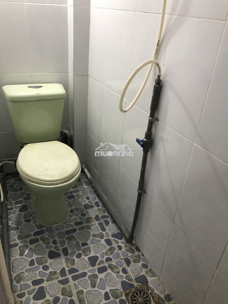 Nhà 1 lầu, 3m x 7m, 1wc , hẻm thẳng đẹp 4m lò gốm, nhà cách mt chỉ 5m - 4
