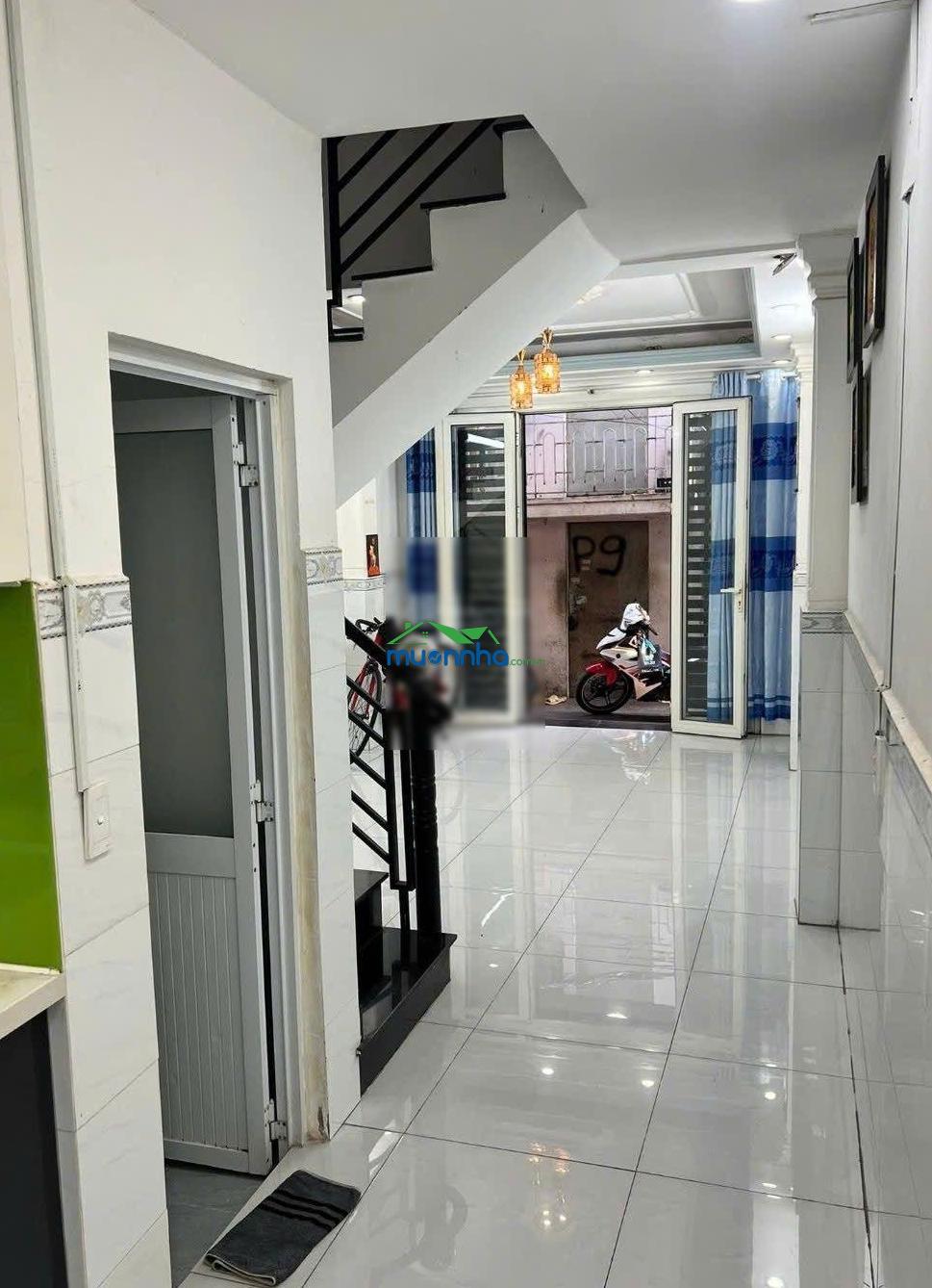 Nhà 3 tầng. sổ hồng riêng. cần bán gấp