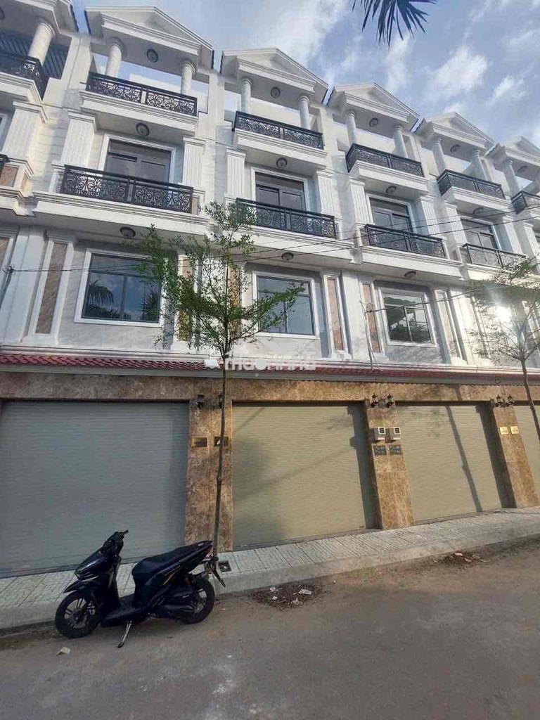 Nhà phố quốc lộ 13,hiệp bình,thủ đức,gần vạn phúc city,oto đậu nhà